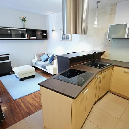 Parkowy Apartament Apartment *